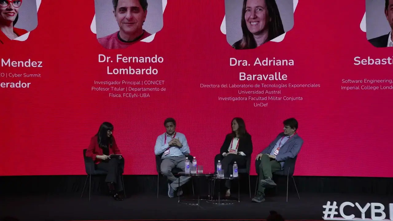 Panel científico sobre computación cuántica y ciberseguridad industrial en el Industrial Cyber Summit Argentina 2026