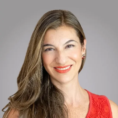 Andrea Obaid | Periodista científica | ex Presidenta de ACHIPEC | Conductora en Radio ADN